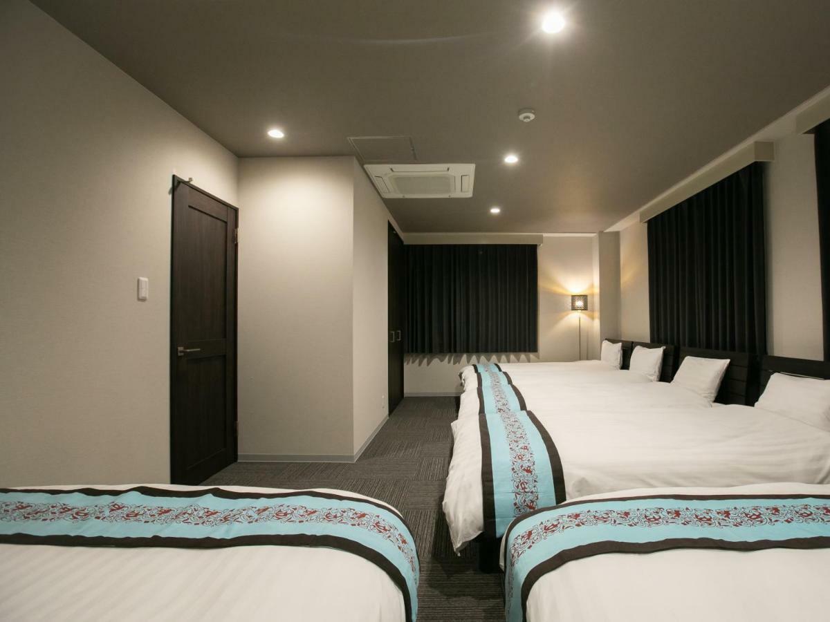 Big Room Guest House Osaka Bagian luar foto